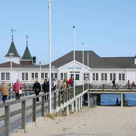 See-eck Im Zentrum Von Ahlbeck, Cleaning Included *